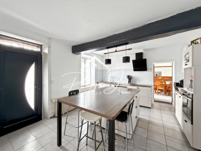 Maison 6 pièces de 146 m2 à Piffonds 89330