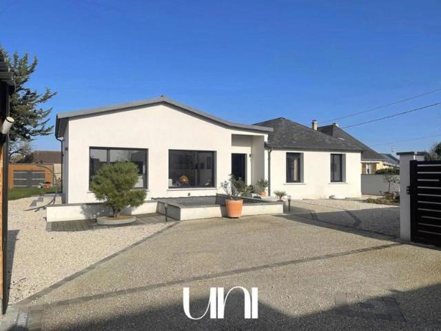 Maison 6 pièces de 220 m2 de plain pied avec terrasse CAEN