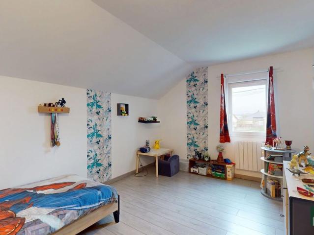 Maison 6 pièces meublée en location à Seresville