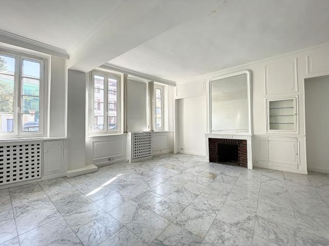 Maison 6 pièces Saint Germain en Laye 102.02m² 2356€ à louer