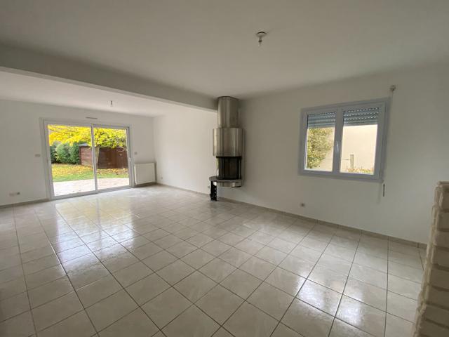 Maison 6 pièces Sarrigné 127.27m² 1135€ à louer l'Adresse