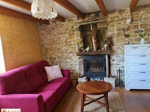 Maison 6 pièces sur 7 ares et 93 centiares