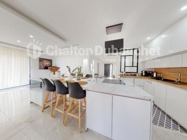 MAISON 6 pièces Pouilly les Feurs 145m²
