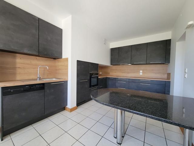 Maison 6 pièces Pau 182.44m² 1650€ à louer