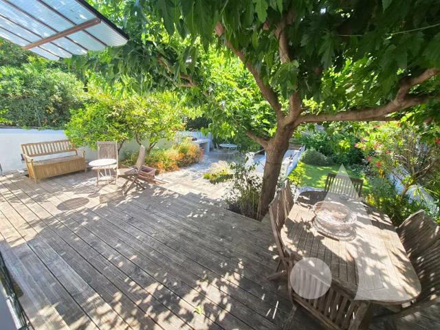 Maison 6 pièces Toulon Est, proche La Valette 525.000 eu. 134m² Toulon