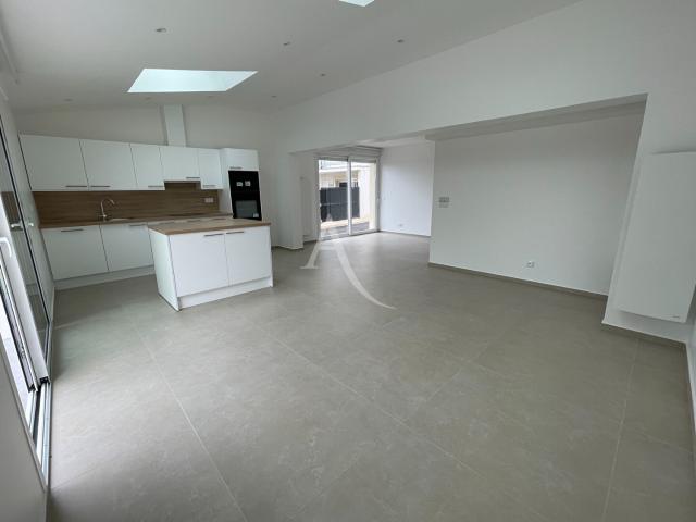 Maison 6 pièces Thorigny sur Marne 103.84m² 1925€ à louer