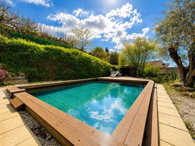 Maison 6P avec piscine Contes