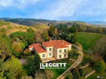 Maison 10 pièces 440 m²
