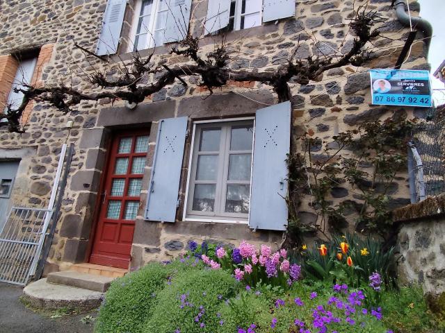 maison 70 m2 avec terrain et dépendances