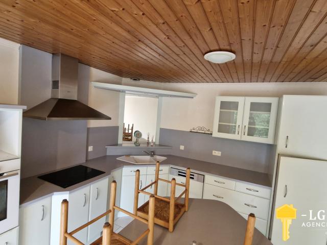 Maison 70 m² 2 chambres Saint Fort Sur Gironde 17240