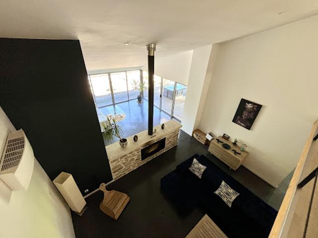 Maison avec piscine et terrasse