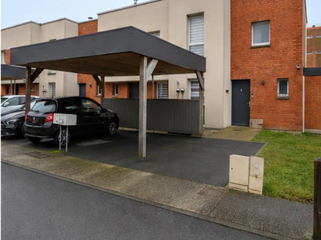 Maison avec jardin et terrasse