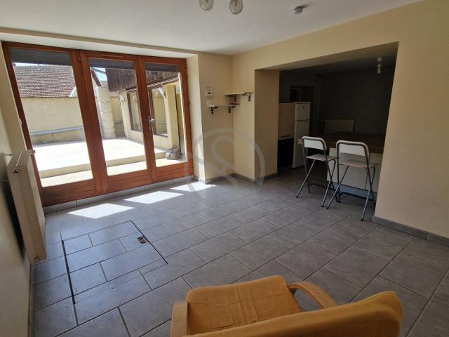 Maison 79 m2 plein centre ville avec jardin