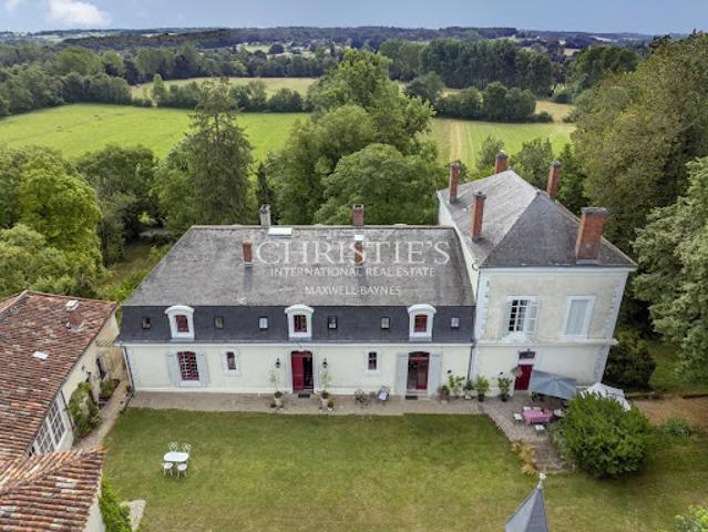 Maison avec jardin et terrasse