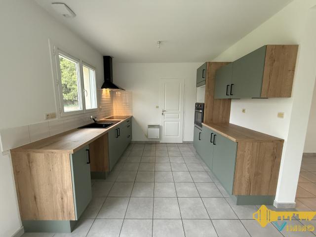 Maison 84,28m2 3ch, 1 salle de bains, Buanderie, Garage Jardin 388m2