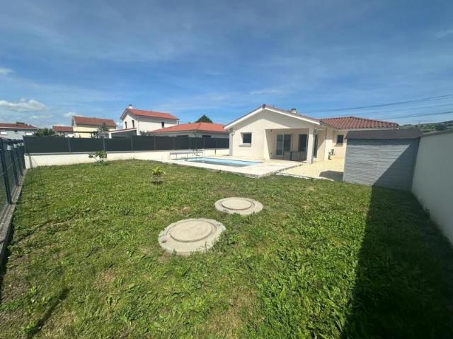 MAISON 88m2 SAINT CHAMOND PISCINE TERRASSE 3 CHAMBRES