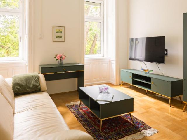 Maison 8 The Sophisticated