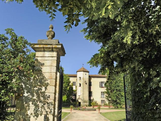 Maison 8 chambres, Thiers Puy 63300 DS100052269