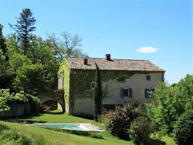 Maison 8 chambres, La Tour Provence 84850 DS96308748