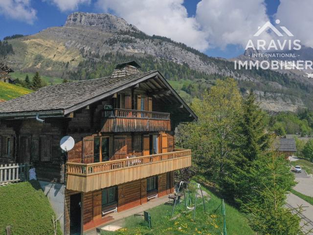 Maison 8 pièces 105 m²