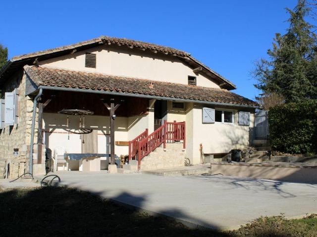 Maison 8 pièces 100 m²