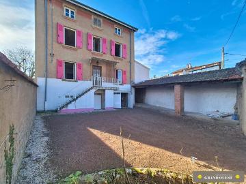 Maison 8 pièces 100 m²