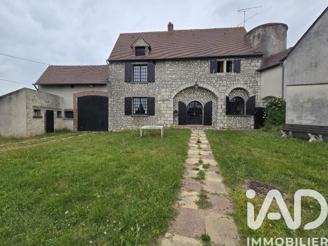 Maison 8 pièces 100 m²