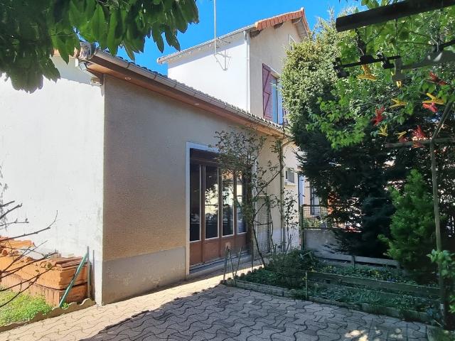 Maison 8 pièces 111 m²