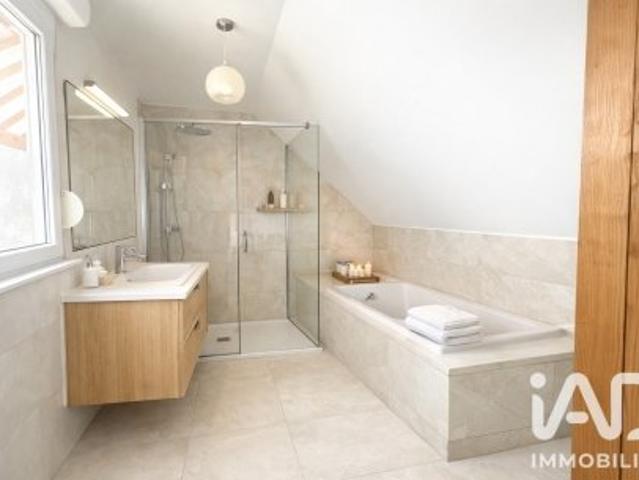 Maison 8 pièces 112 m²