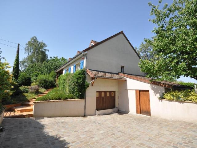 Maison 8 pièces 127 m²