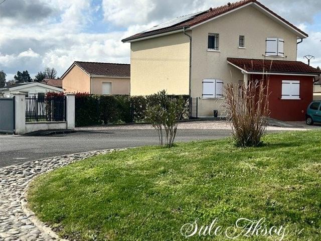 Maison 8 pièces 120 m²