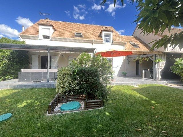 Maison 8 pièces 135 m²