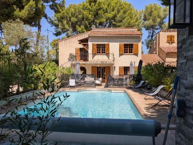 Maison 8 pièces 136 m²