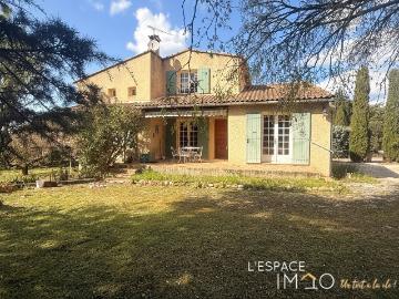 Maison 8 pièces 136 m²