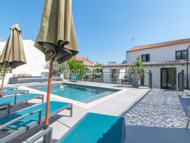 Maison 11 pièces 198 m²