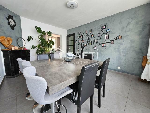 Maison 8 pièces 130 m²