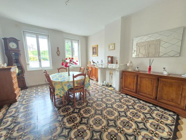 Maison 8 pièces 130 m²