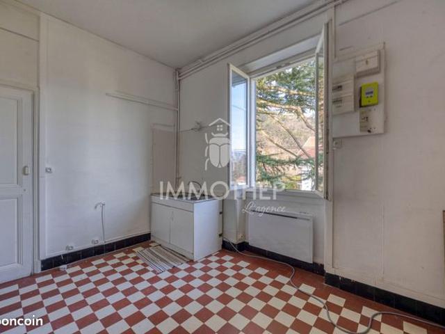 Maison 8 pièces 130 m²