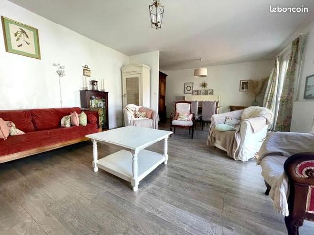 Maison 8 pièces 132 m²