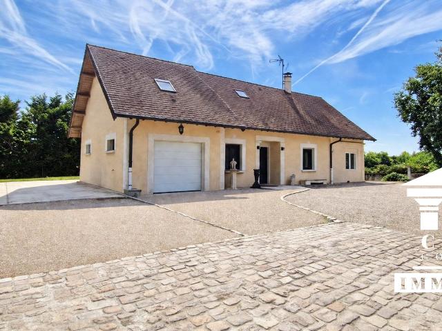Maison 8 pièces 132 m²