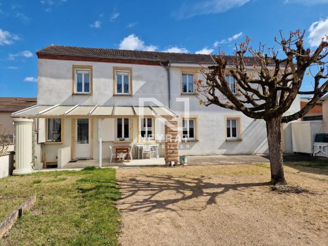 Maison 8 pièces 144 m²