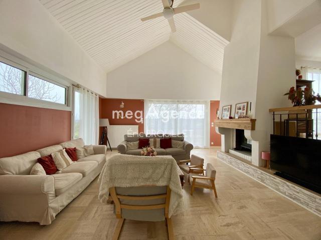Maison 8 pièces 144 m²