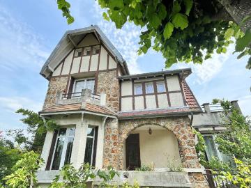 Maison 8 pièces 145 m²