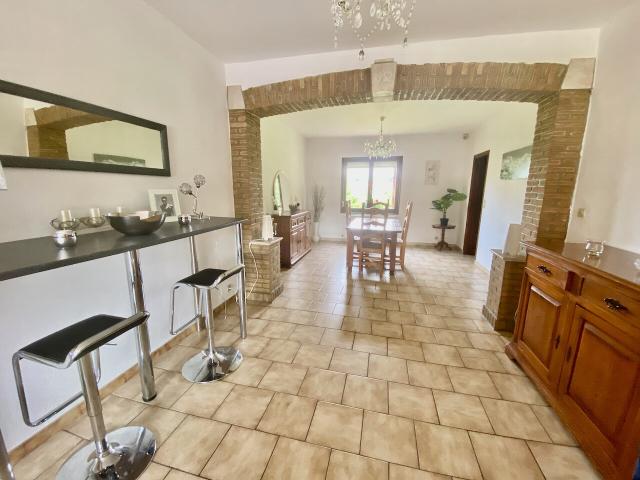 Maison 8 pièces 145 m²