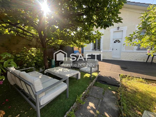 Maison 8 pièces 145 m²