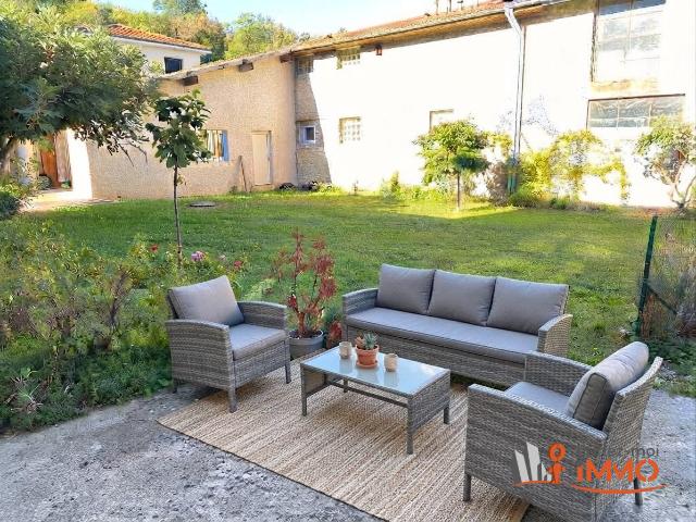 Maison 8 pièces 145 m²