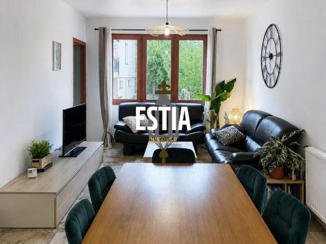 Maison 8 pièces 145 m²