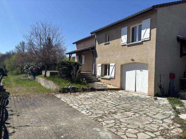 Maison 8 pièces 145 m²