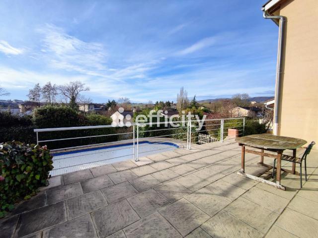 Maison 8 pièces 146 m²