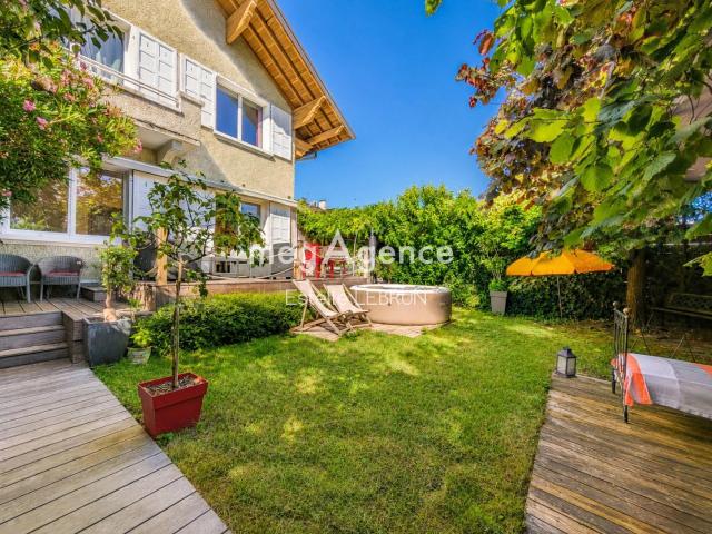 Maison 8 pièces 146 m²